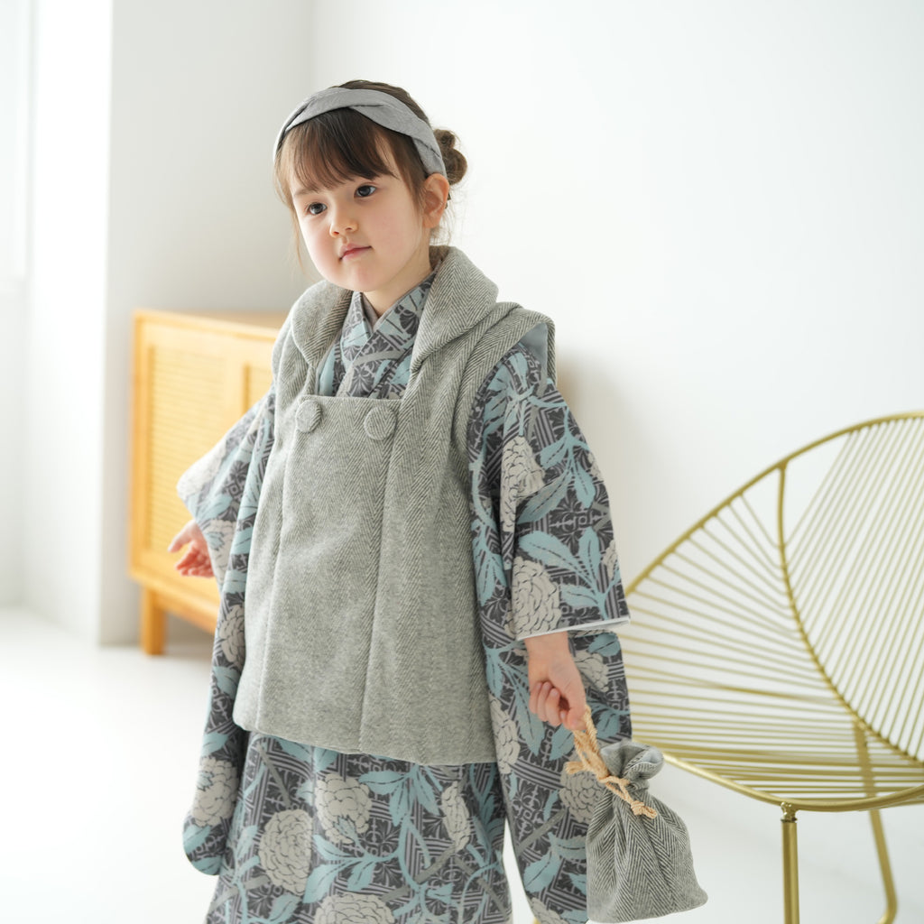 ひよこ商店　七五三　花柄　3歳　被布セット USED】 七五三被布セット 3歳 販売品 ひよこ商店 グレー系 花柄
