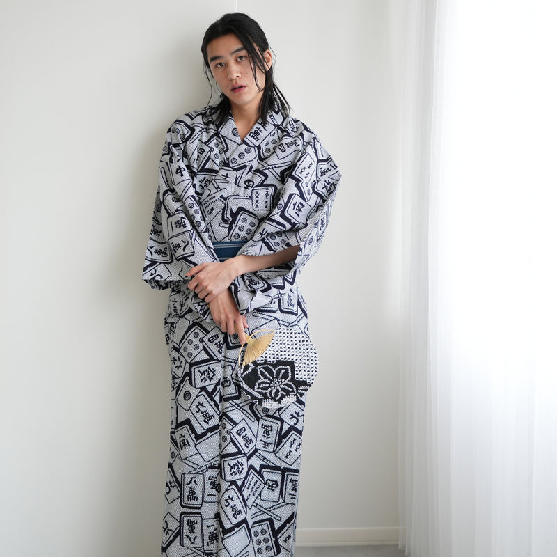 【utatane×注染工房 日本製小幅生地使用 メンズ浴衣3点セット ( ゆかた・帯・下駄 )  刺し子の麻雀牌】 奈良の職人さんの手染め キシダイキ (@daiki_kishi_) さん着用！（7361724601）