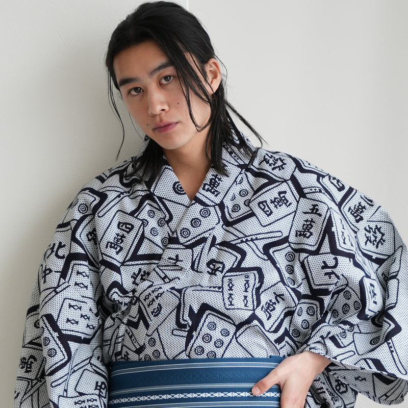 【utatane×注染工房 日本製小幅生地使用 メンズ浴衣3点セット ( ゆかた・帯・下駄 )  刺し子の麻雀牌】 奈良の職人さんの手染め キシダイキ (@daiki_kishi_) さん着用！（7361724601）