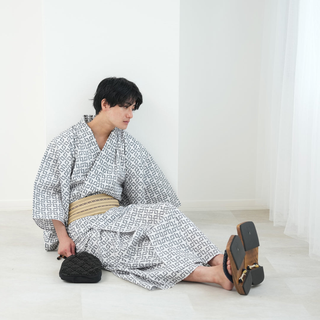 お任せ下駄+お任せ帯白系+お任せ帯締め◆◆高級変わり織り浴衣★優美な金魚柄 5016278711.jpg?v=1748315783