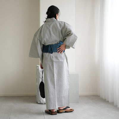 【高級変わり織 メンズ浴衣3点セット ( ゆかた・帯・下駄 )  白黒の幾何学】日本製角帯  国産生地 国内染色 キシダイキ(@daiki_kishi_)さん着用！ （7361726201）