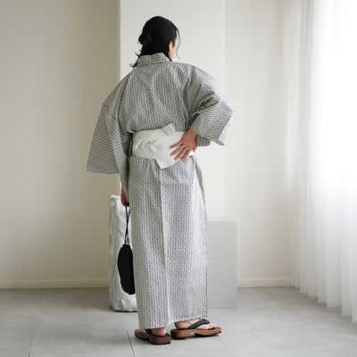【高級変わり織 メンズ浴衣3点セット ( ゆかた・帯・下駄 )  白黒の幾何学】日本製角帯  国産生地 国内染色 キシダイキ (@daiki_kishi_) さん着用！ （7361726201）