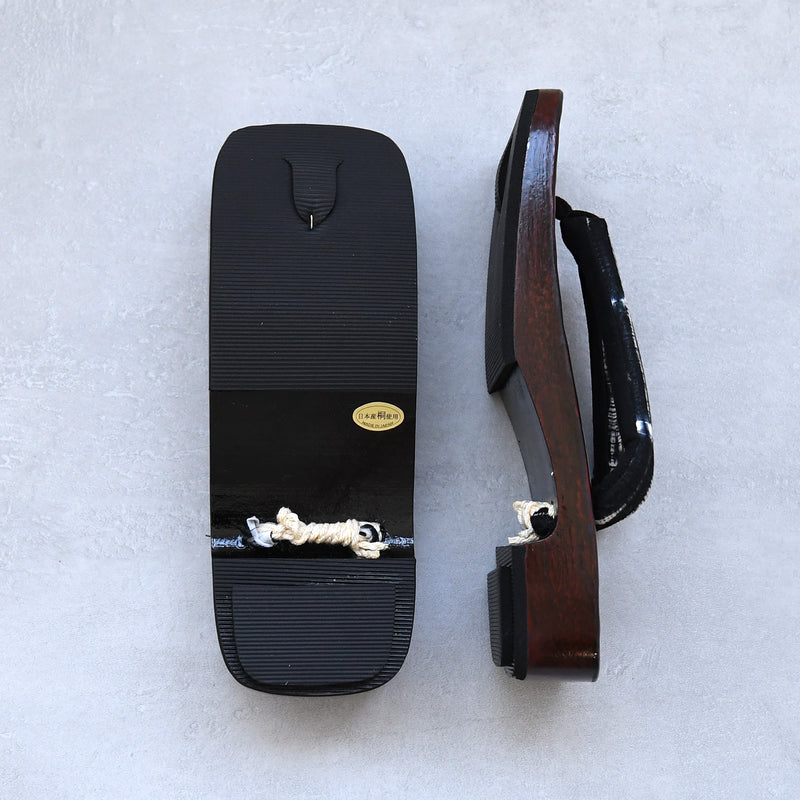 【メンズ下駄 ニコアンティーク 鎌倉彫  Lサイズ 龍】単品 日本製 男性  伝統工芸 和装小物（7382601300）