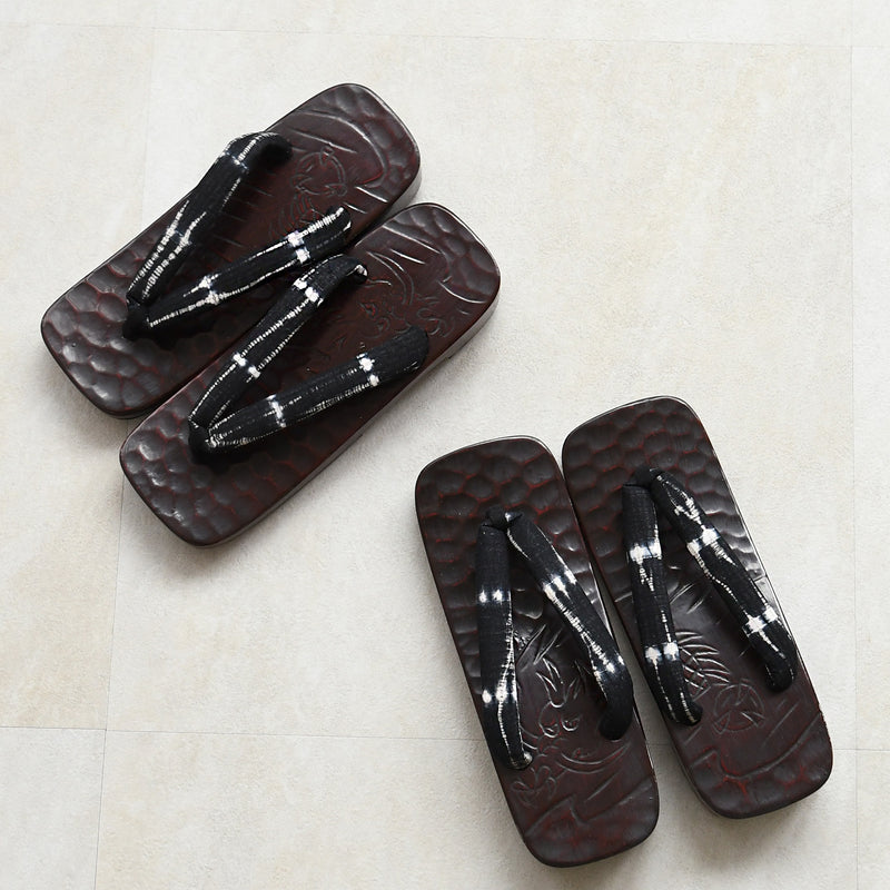 【メンズ下駄 ニコアンティーク 鎌倉彫  Lサイズ 龍】単品 日本製 男性  伝統工芸 和装小物（7382601300）