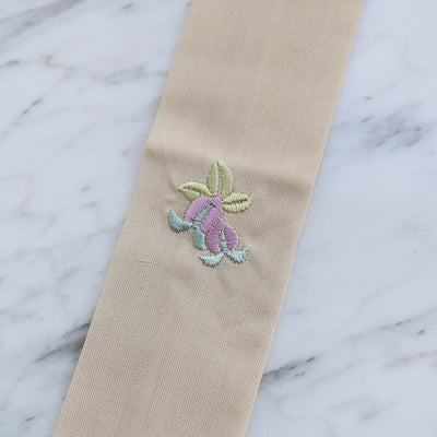 【腰紐 3本セット（百合・朝顔・さくら）】刺繍入り ナチュラルベージュ 着付け小物 並幅 並尺 みんなと違うデザインで紛失防止にも（7791604800）