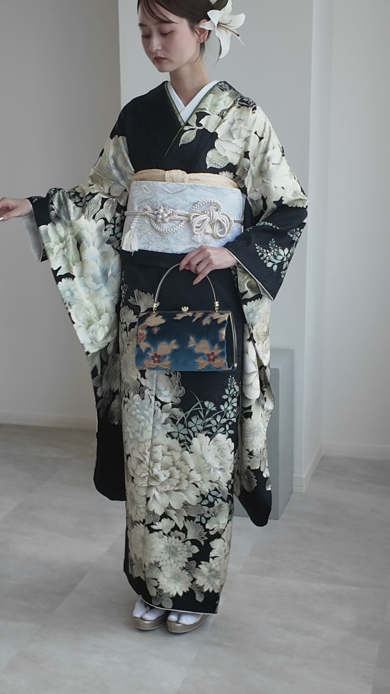 【レンタル】振袖 正絹着物+袋帯 21点セット 絵羽  黒地に艶やかな牡丹と菊（1000625900）※2026年成人式先約あり