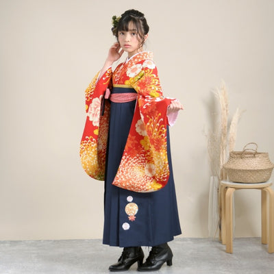 商品コード：1421635511 / 【レンタル品】JAPAN STYLE 2尺袖 袴 15点セット 87cm レトロモダン系 菊 赤系（1枚目画像）